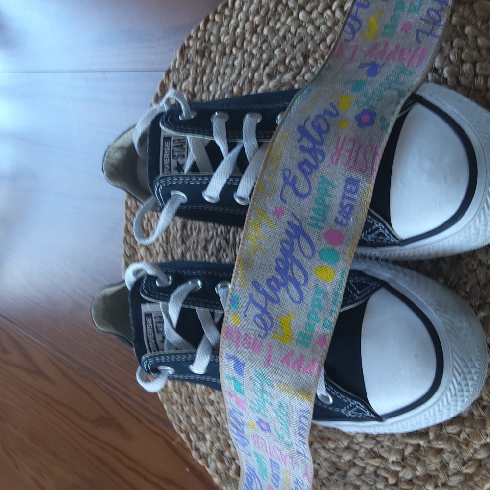 Black All Star Converse. Size 10 womens